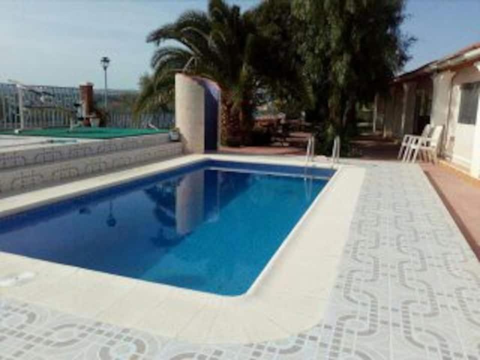 Recovery Mountain 2 Separate Beds In Room B&B Alicante Exteriör bild